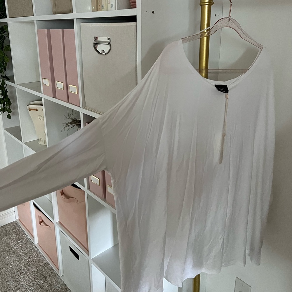 White long sleeve tshirt vici